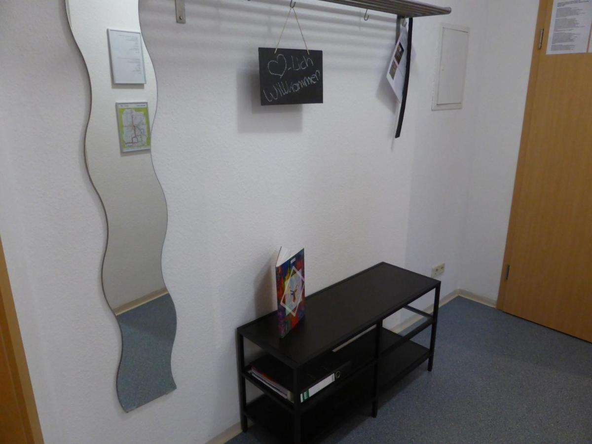 Ferienwohnung Friedrich Schiller, 2 Schlafzimmer, Balkon,Kostenloses Wifi, Naehe Zentrum, เยนา ภายนอก รูปภาพ