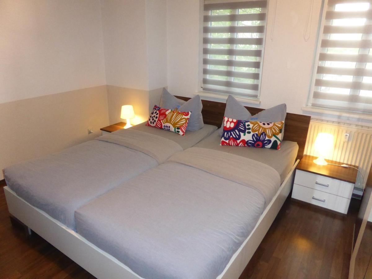 Ferienwohnung Friedrich Schiller, 2 Schlafzimmer, Balkon,Kostenloses Wifi, Naehe Zentrum, เยนา ภายนอก รูปภาพ